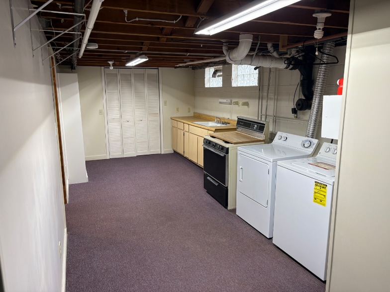 Building Photo - 1292-1294 Zwick Ave