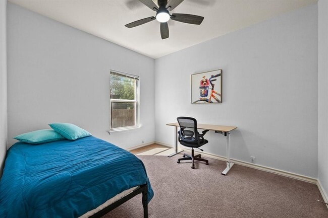 Building Photo - 20804 Silverbell Ln