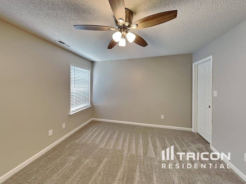 Building Photo - 2041 Speedwell Ct