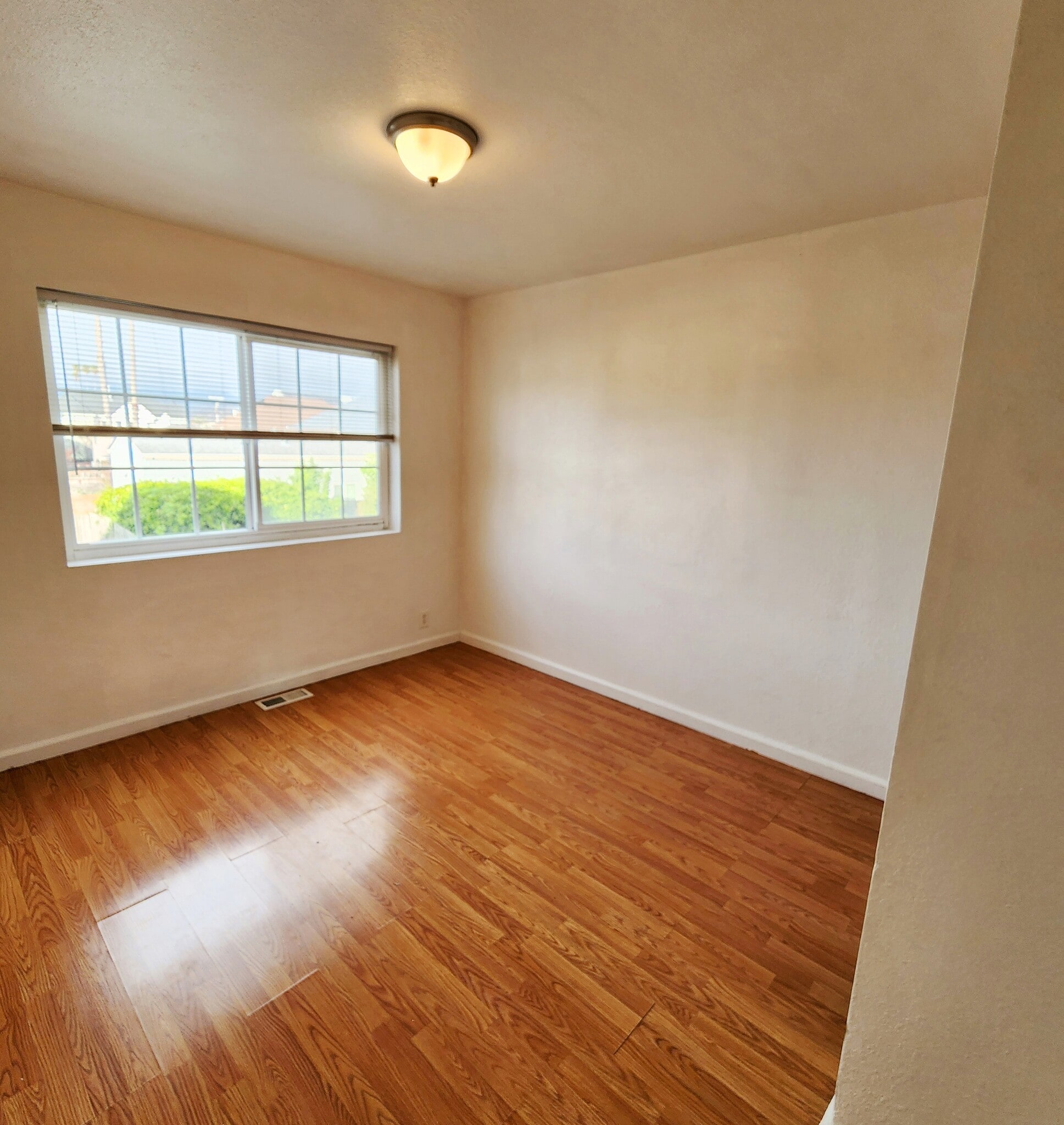 Building Photo - 1074 18th Street