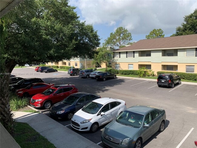 Building Photo - 540 Golden Raintree Pl