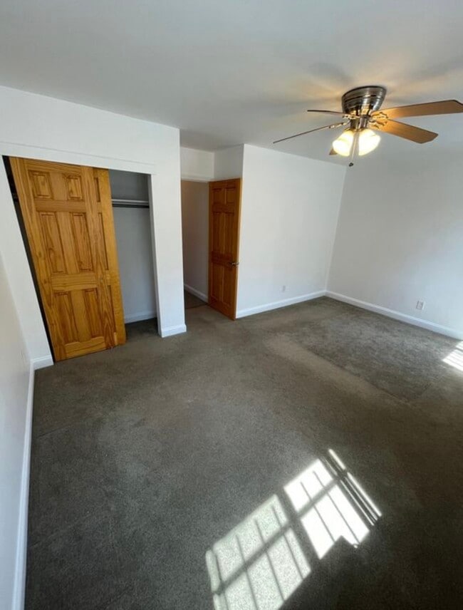 Building Photo - 6948 Juniper Blvd S