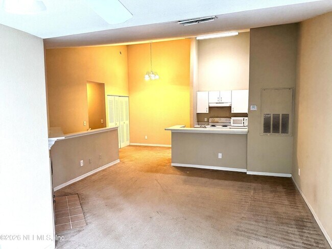 Building Photo - 1717 County Rd 220