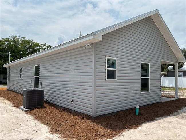 Building Photo - 3420 Hardee Ave