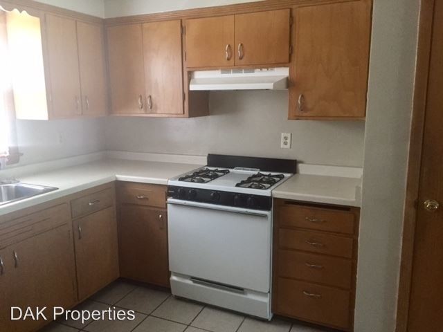 Building Photo - 7409 N Teutonia Ave