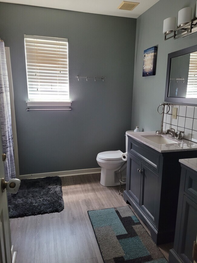 Building Photo - 4105 Bill Owens Pkwy