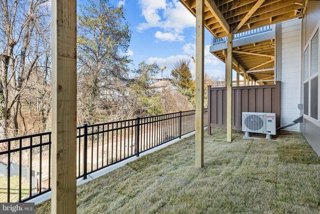 Building Photo - 6236 Folly Ln