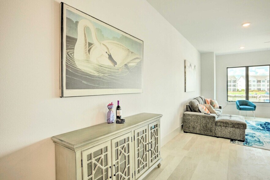 Building Photo - 15310 TX-105