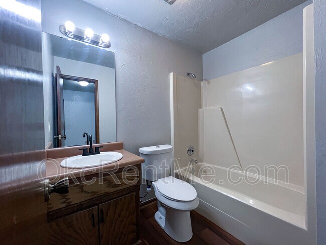 Building Photo - 6801 Chisholm Ct