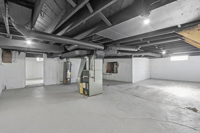 Building Photo - 5315 73rd St