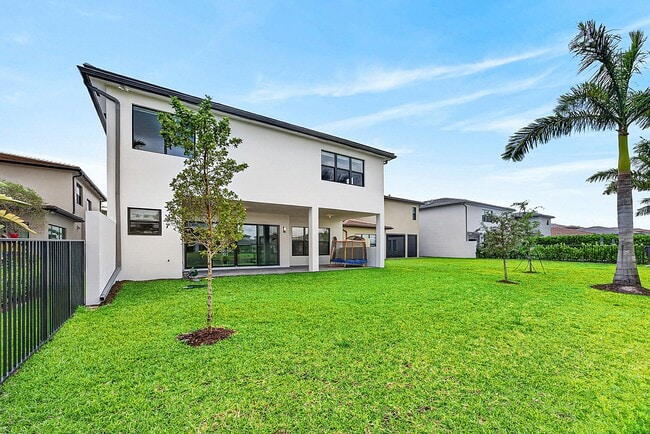 Building Photo - 8561 Crystal Downs Ave