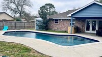 Building Photo - 6335 Tall Willow Dr