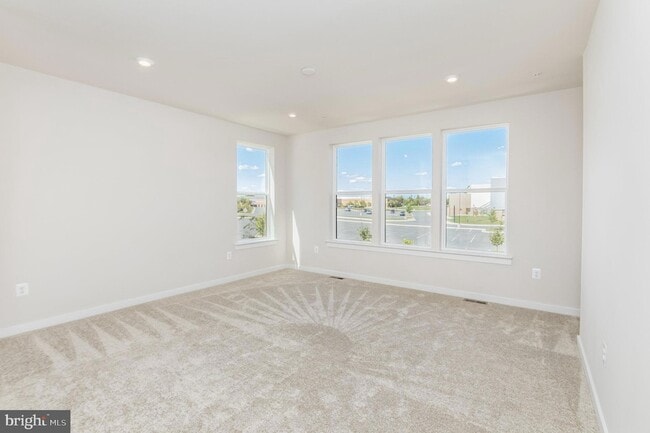 Building Photo - 44514 Wolfhound Sq