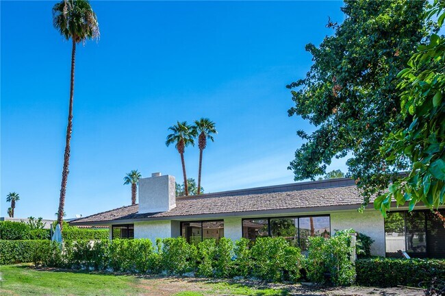 Building Photo - 21 Dartmouth Dr