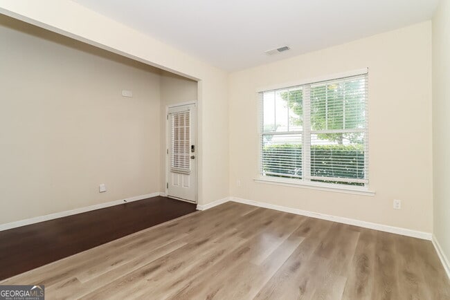 Building Photo - 430 Darbys Run Ct