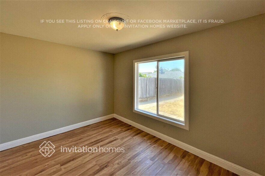Building Photo - 6005 N Haven Dr