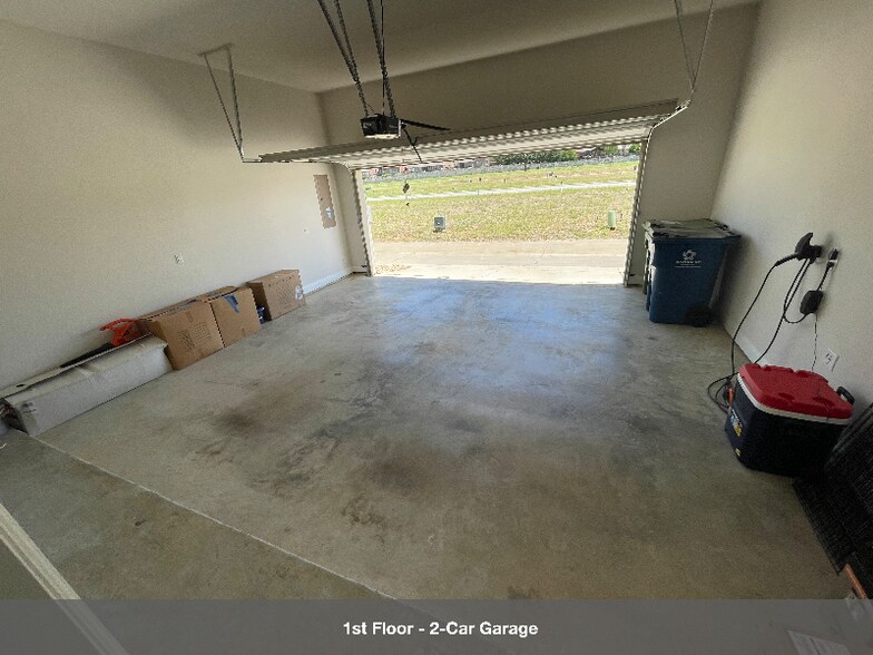 Building Photo - 309 Ferndale St