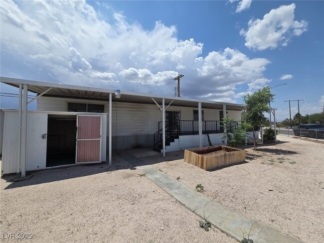 Building Photo - 220 Hopi Ln