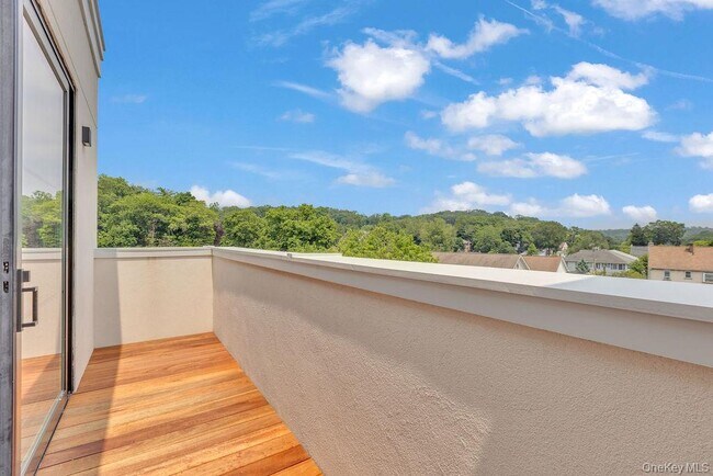 Building Photo - 185-191-191 Ashford Ave