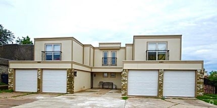 Building Photo - 6403 NW 63rd St