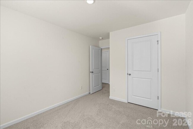 Building Photo - 1339 37th Ave Lane NE