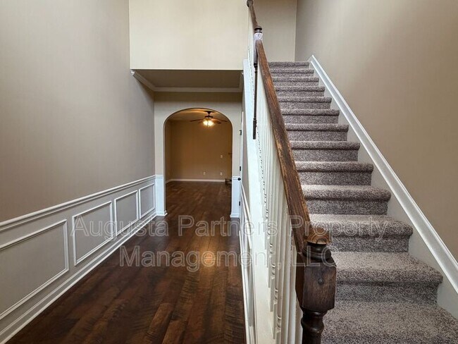Building Photo - 3012 Burgess St