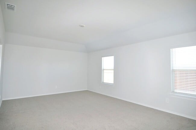 Building Photo - AVAILABLE NOW - VIEW NOW - Newer Construction 4 Bedroom Home in North Fort Worth – EMS-ISD