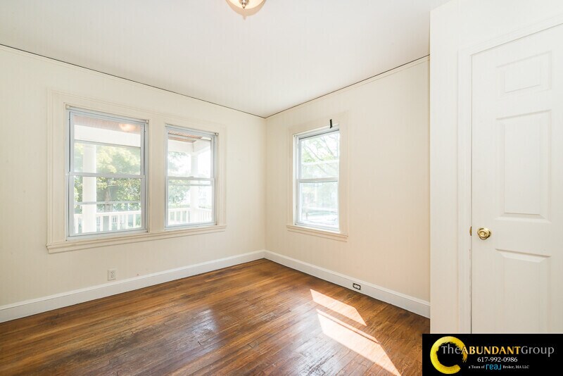 Building Photo - 50 Hobson St