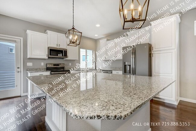 Building Photo - 6544 John Muir Trl