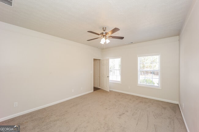 Building Photo - 50 Autumn Ct