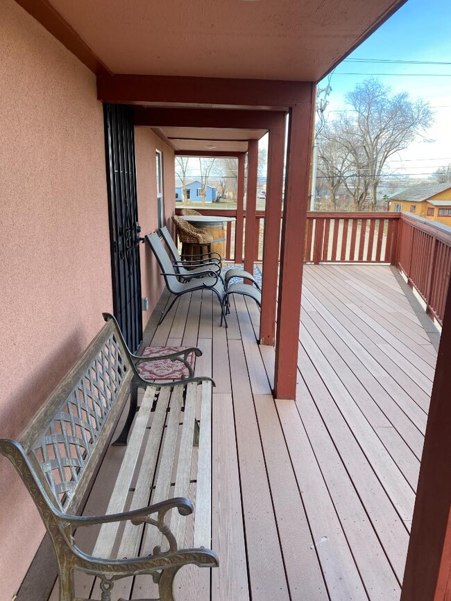 Building Photo - 444 E Montezuma Ave