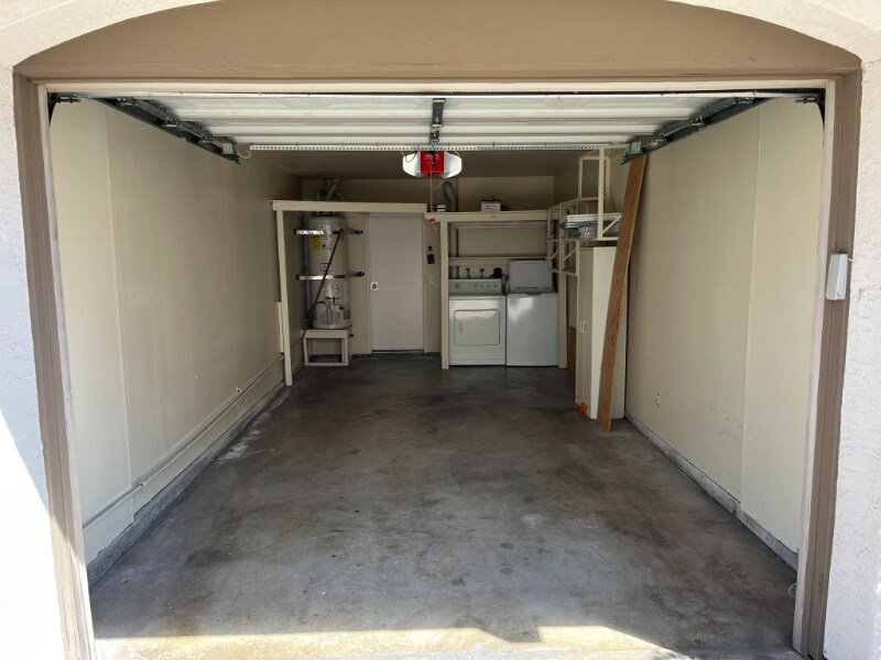 Building Photo - 1528 Granite Hills Dr