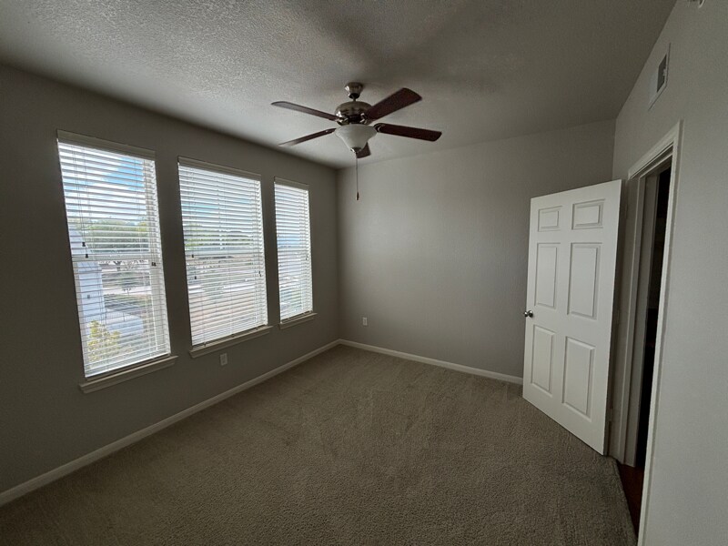 Building Photo - 1811 Medical Pkwy