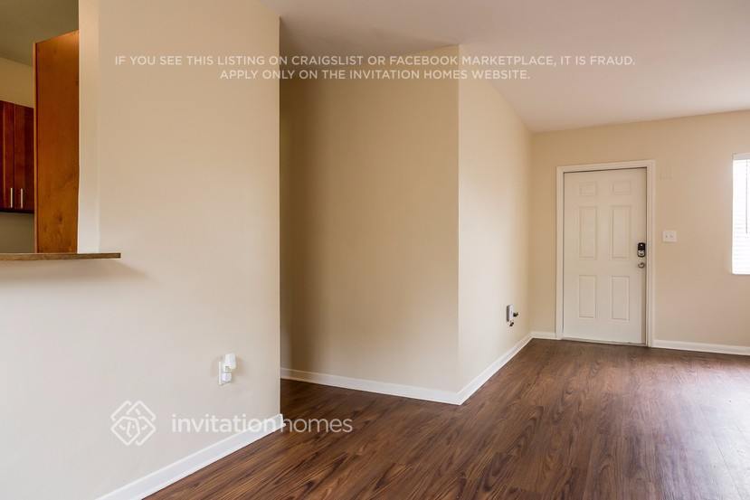 Building Photo - 335 NW 190th St