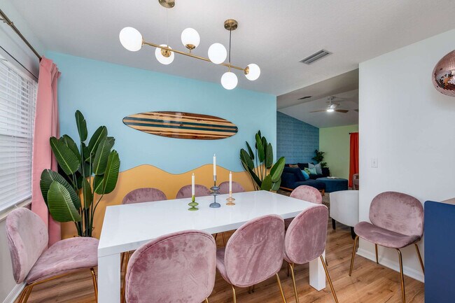 Building Photo - 1136 9th Square