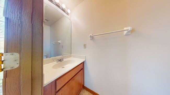 Building Photo - 5917 Shadow Lake Cir