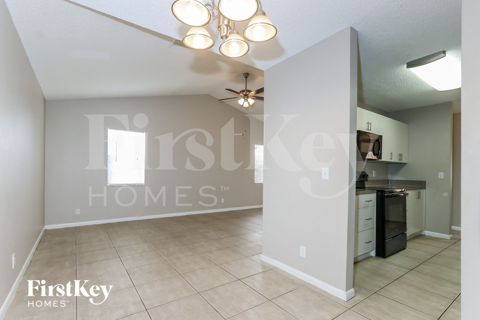 Building Photo - 10404 Oliver Ln