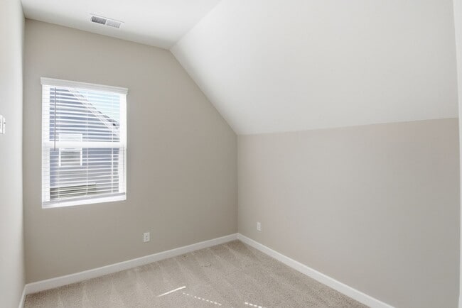 Building Photo - 632 Parkvue Pl Dr