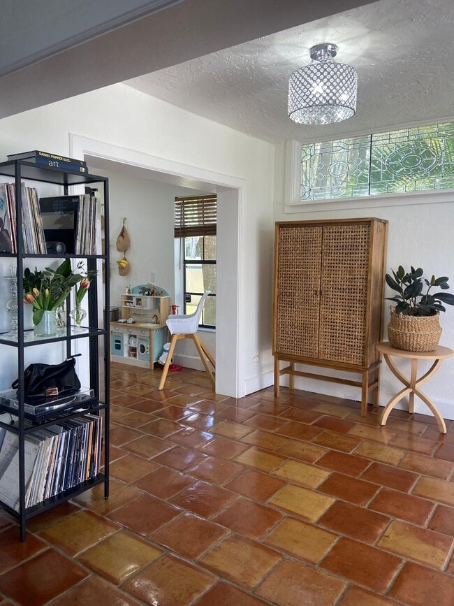 Building Photo - 20908 Leeward Ct