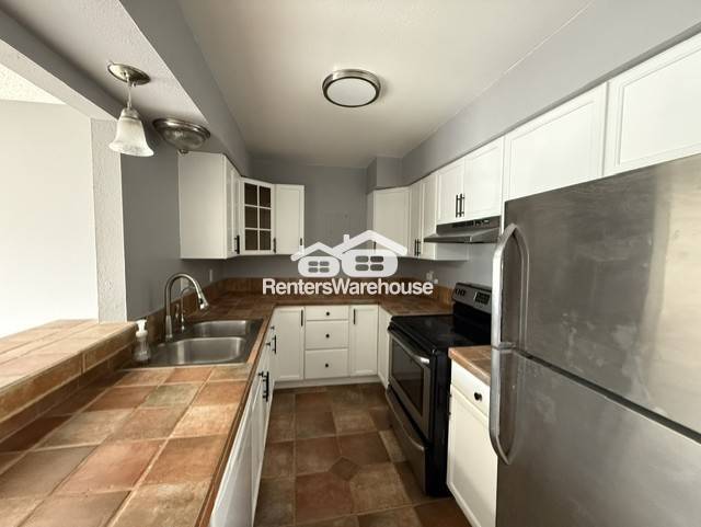 Building Photo - 3855 S Monaco St Pkwy