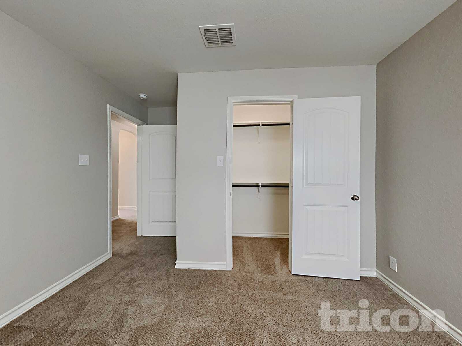 Building Photo - 15431 Cooks Petrel