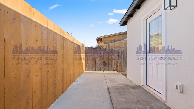 Building Photo - 3258-60 Jemez Dr
