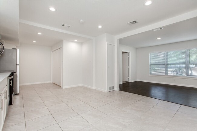 Building Photo - 3928 Valley Ridge Rd