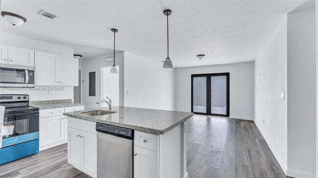 Building Photo - 13370 SW 251st Terrace