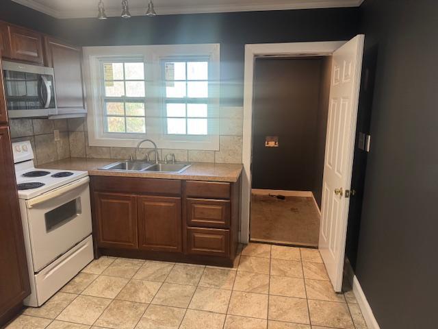 Building Photo - 2229 8th St