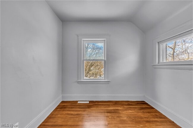 Building Photo - 3937 W 22nd St