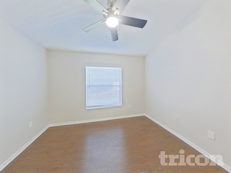 Building Photo - 31017 Stone Arch Ave