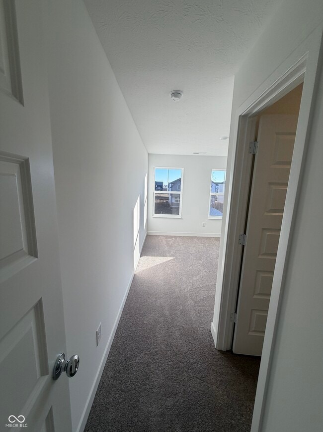 Building Photo - 6468 Tutelo Dr