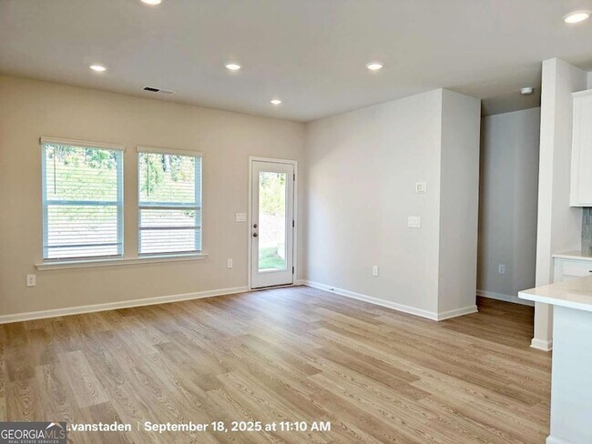 Building Photo - 2111 Avalon Rdg