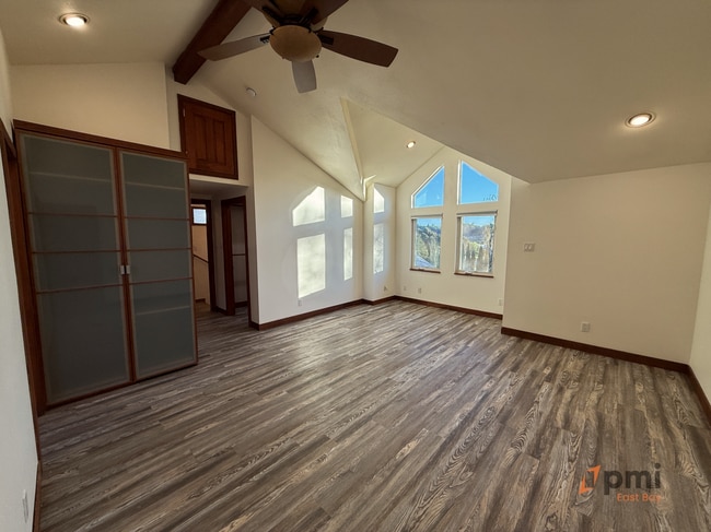 Building Photo - 4-Bedroom Residence in Martinez with Flexible Living Spaces